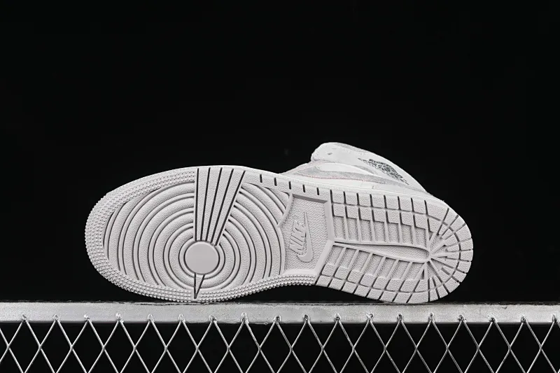 All categories Air Jordan Jordan series basketball shoes Air Jordan 1 Mid Air Jordan 1 Mid AJ1 Joe 1 white and gray color Zhongbang basketball shoes FQ7720-002